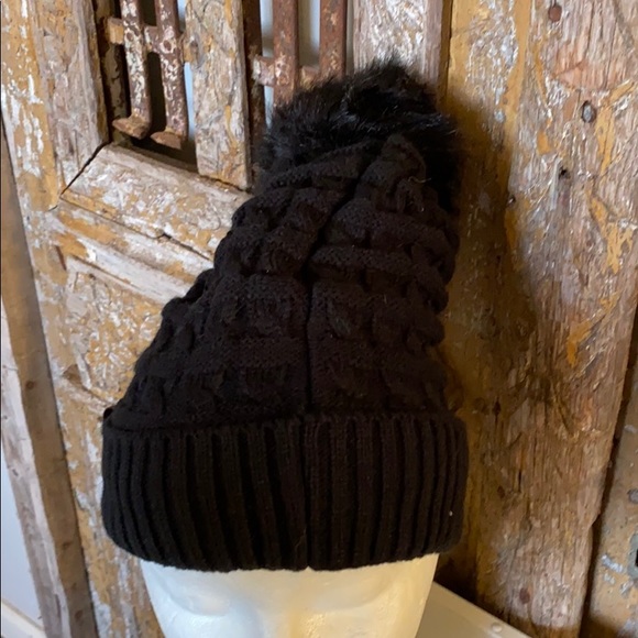 VIGRACE BLACK POM FLEECE LINED HAT ONE SIZE EUC - Picture 4 of 7